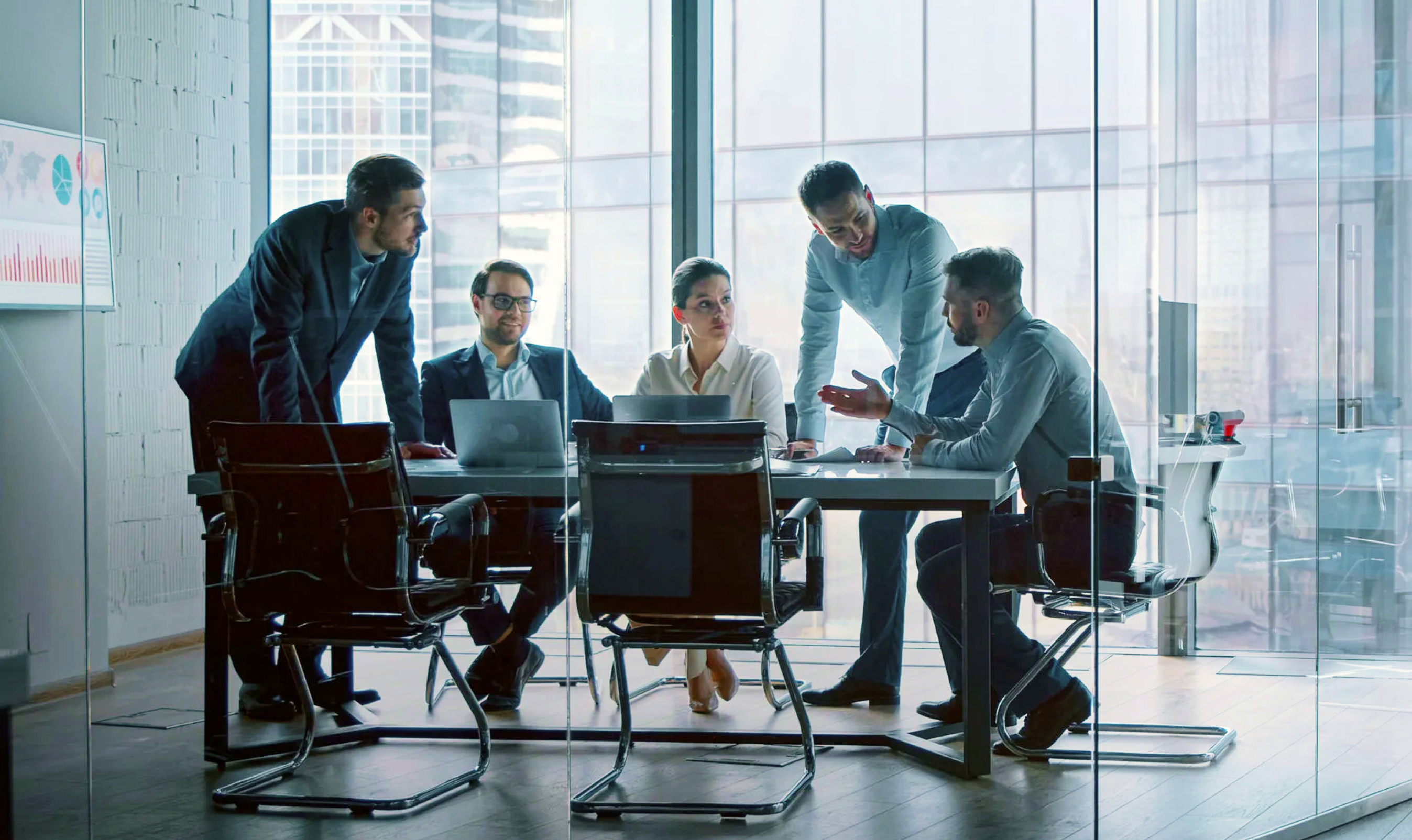 pexels-laura-tancredi-7078884 1 (1)